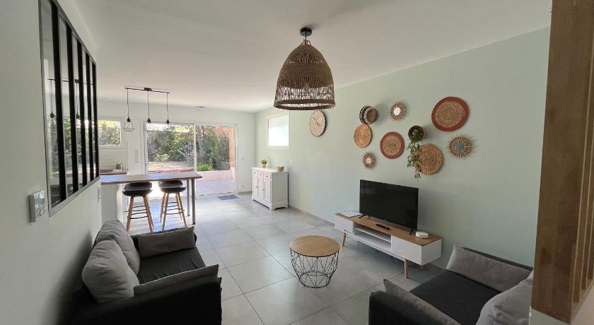 Magnifique villa avec piscine en Provence Provence-Alpes-Côte d'Azur - Bédarrides visuel 5/5 Magnifique villa avec piscine en Provence Provence-Alpes-Côte d'Azur - Bédarrides visuel 5/5