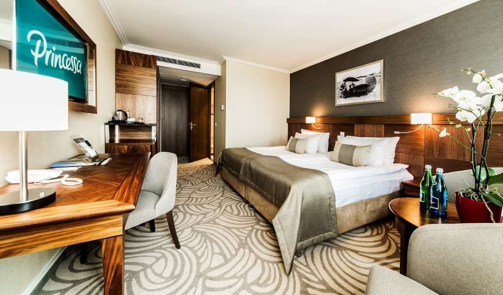 Airport Hotel Okęcie