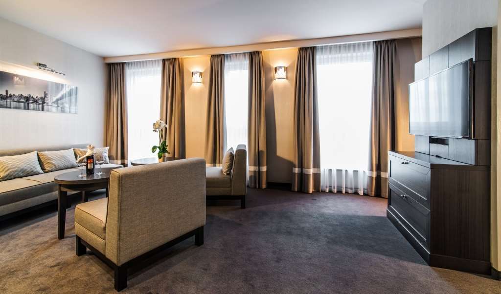 Airport Hotel Okęcie