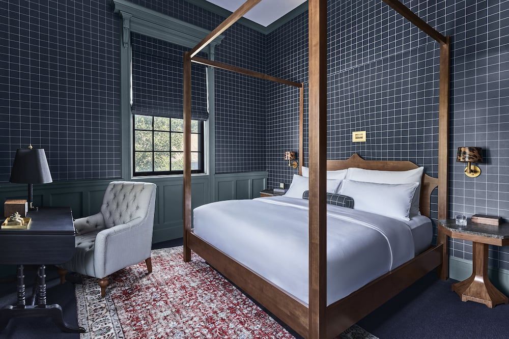 The Vanderbilt, Auberge Resorts Collection