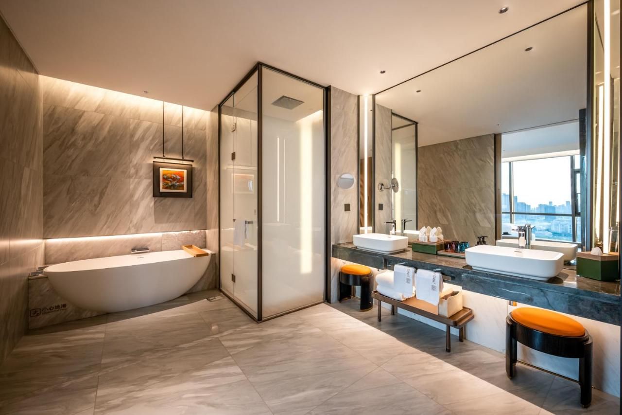 Qinglian Jinghe Hotel Wuhan Zoo International Expo Center Branch