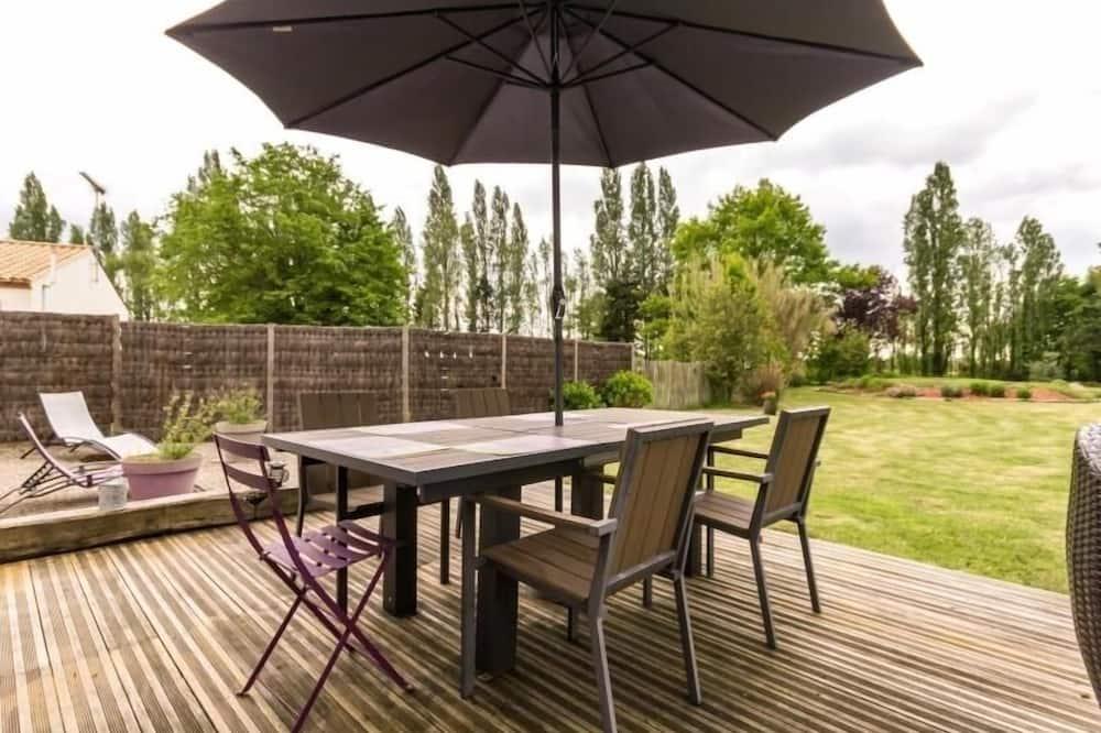 Gite Saint-Philbert-de-Grand-Lieu, 2 bedrooms, 5 persons Pays de Loire - Saint-Philbert-de-Grand-Lieu visuel 4/5 Gite Saint-Philbert-de-Grand-Lieu, 2 bedrooms, 5 persons Pays de Loire - Saint-Philbert-de-Grand-Lieu visuel 4/5