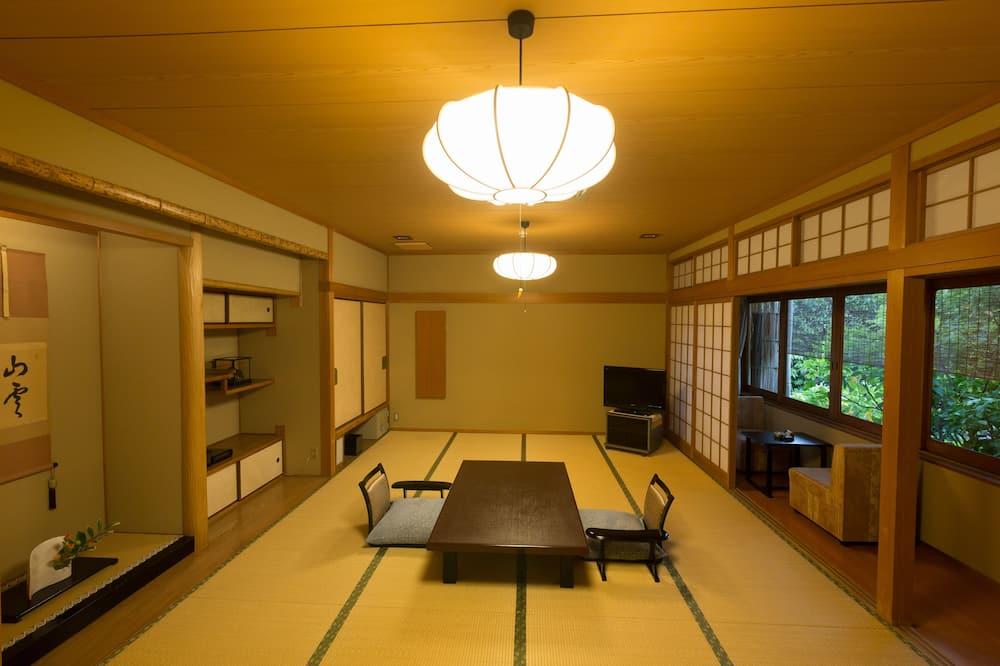 expedia_group-519290-b67eb2-536920 Arashiyama Benkei
