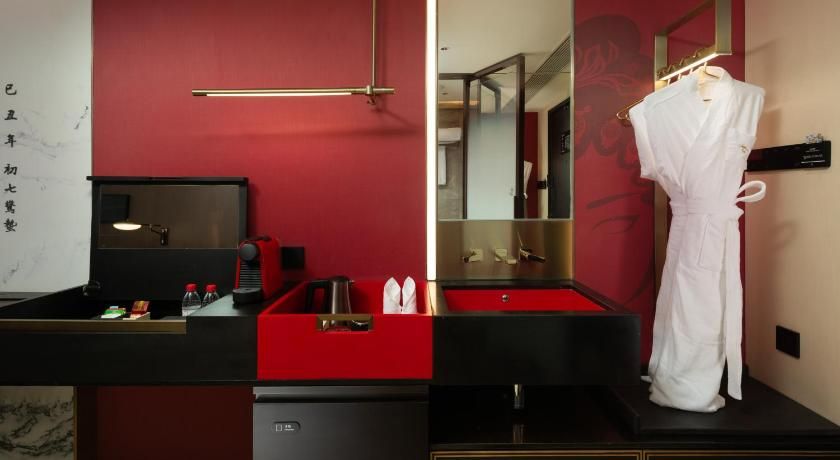 The Yun Collection Guangzhou Yong Qing Fang