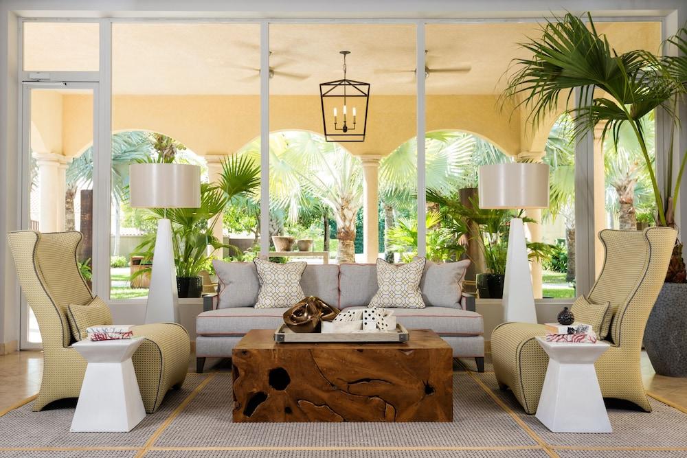 sembo-87752-5632c0-607804 Grace Bay Club