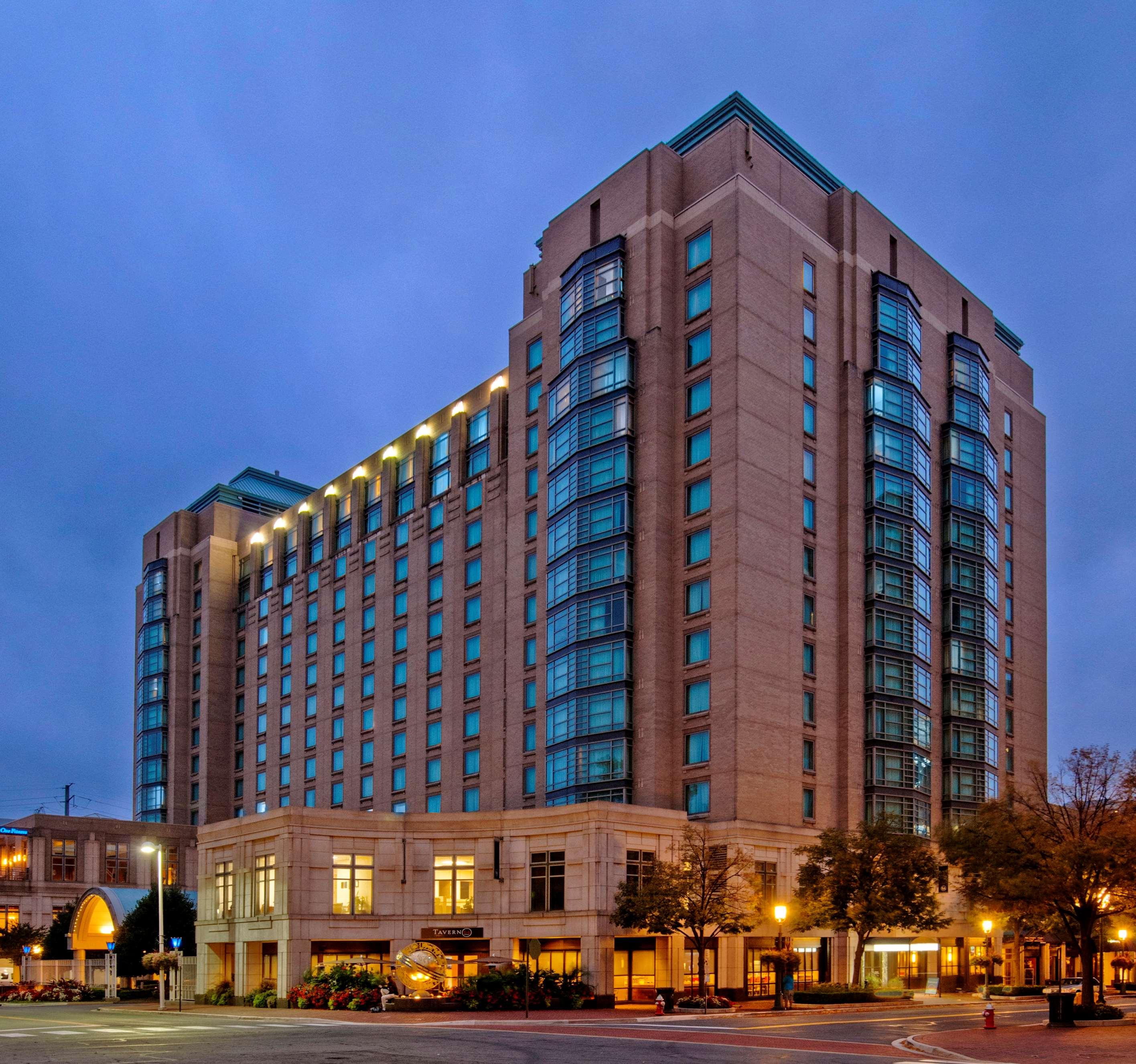 Hyatt Regency Reston $96 ($̶3̶8̶0̶). Reston Hotel Deals & Reviews - KAYAK