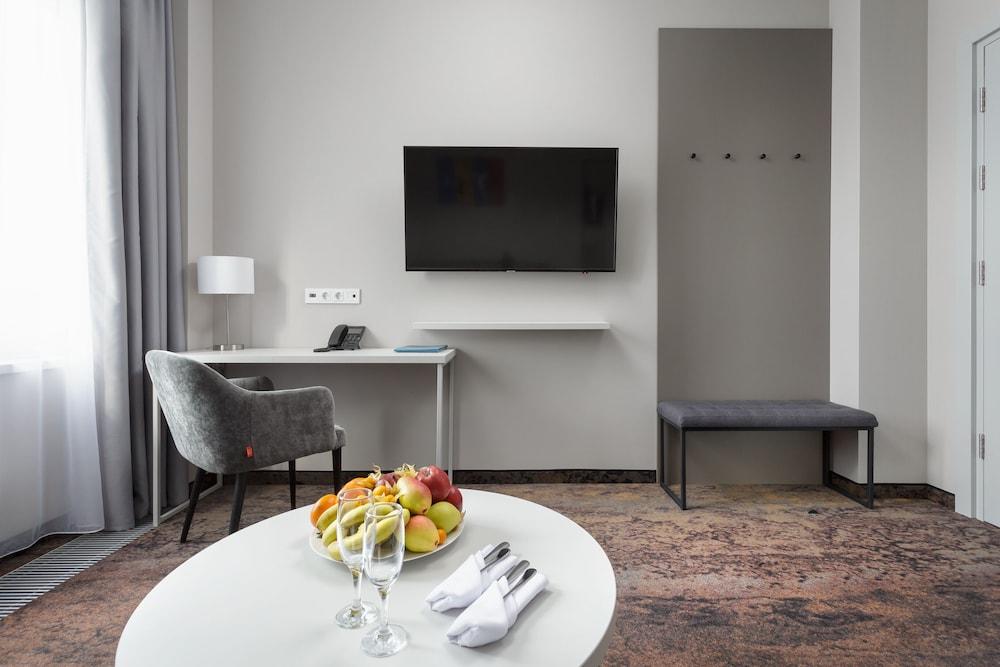 sembo-2066716-148018-327437 Sport Inn Hotel