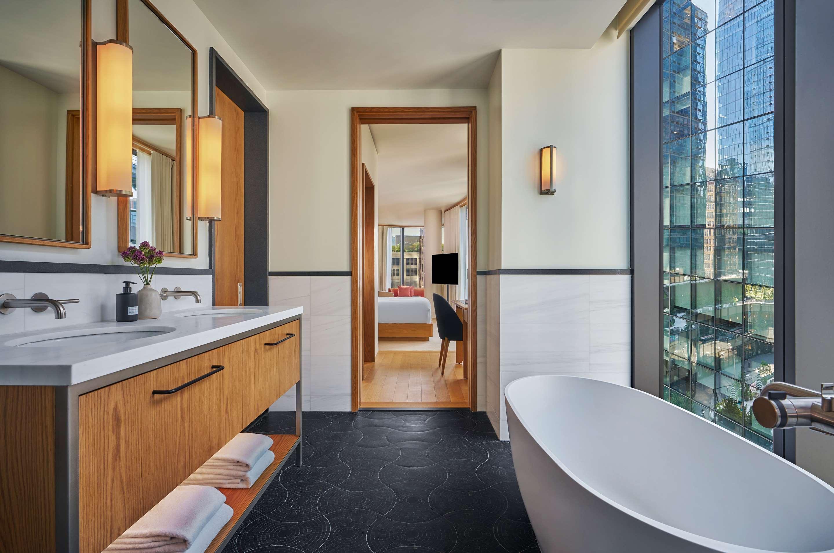 ice-7760370-109381718-279852 Pendry Manhattan West
