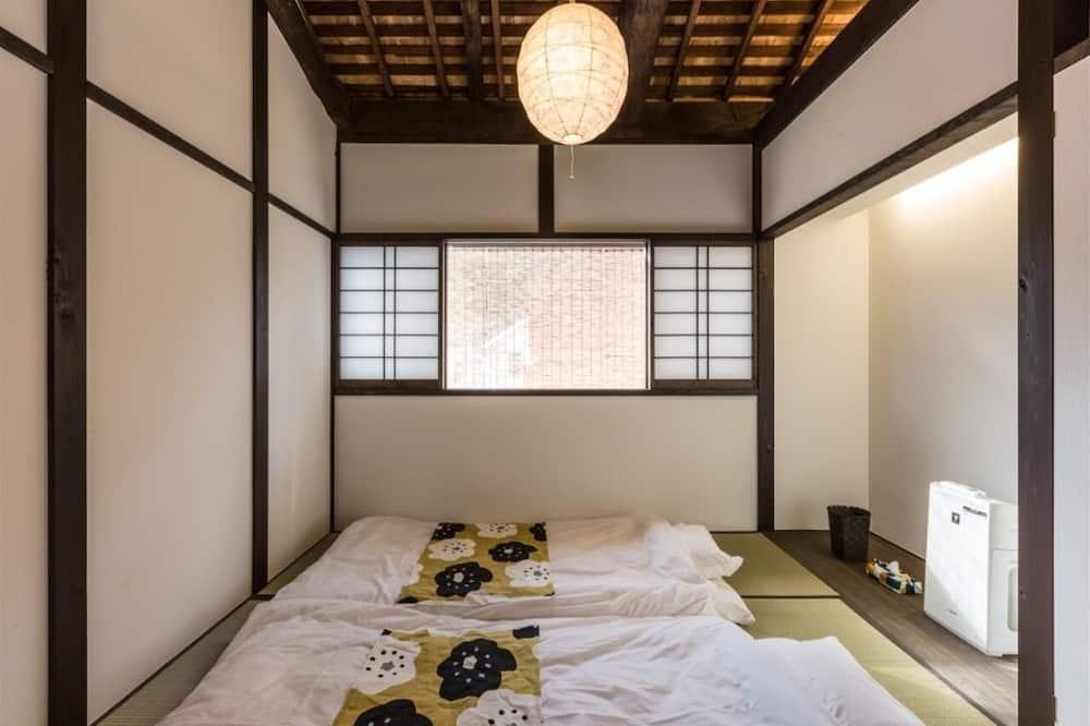 expedia_group-7035648-3c2b6c-378605 Kyoto Machiya Hotel Kinkaku