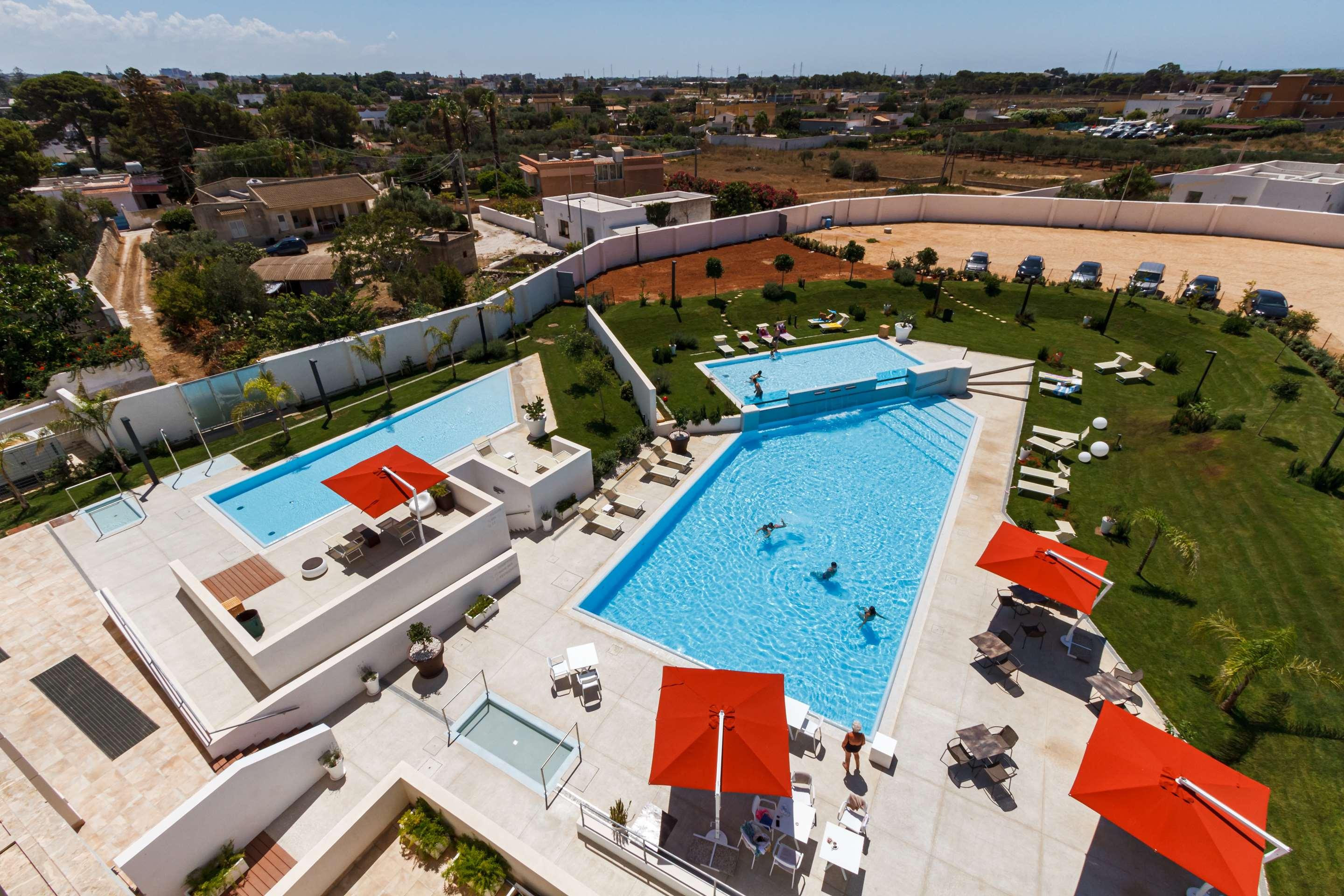 ice-6080497-90642034-823472 Seawater Hotels & Medical Spa