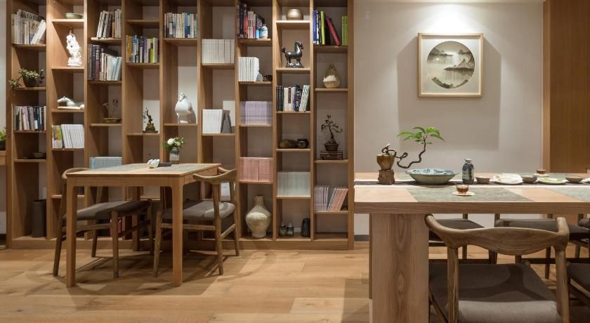 Bai Yun Qin She Boutique