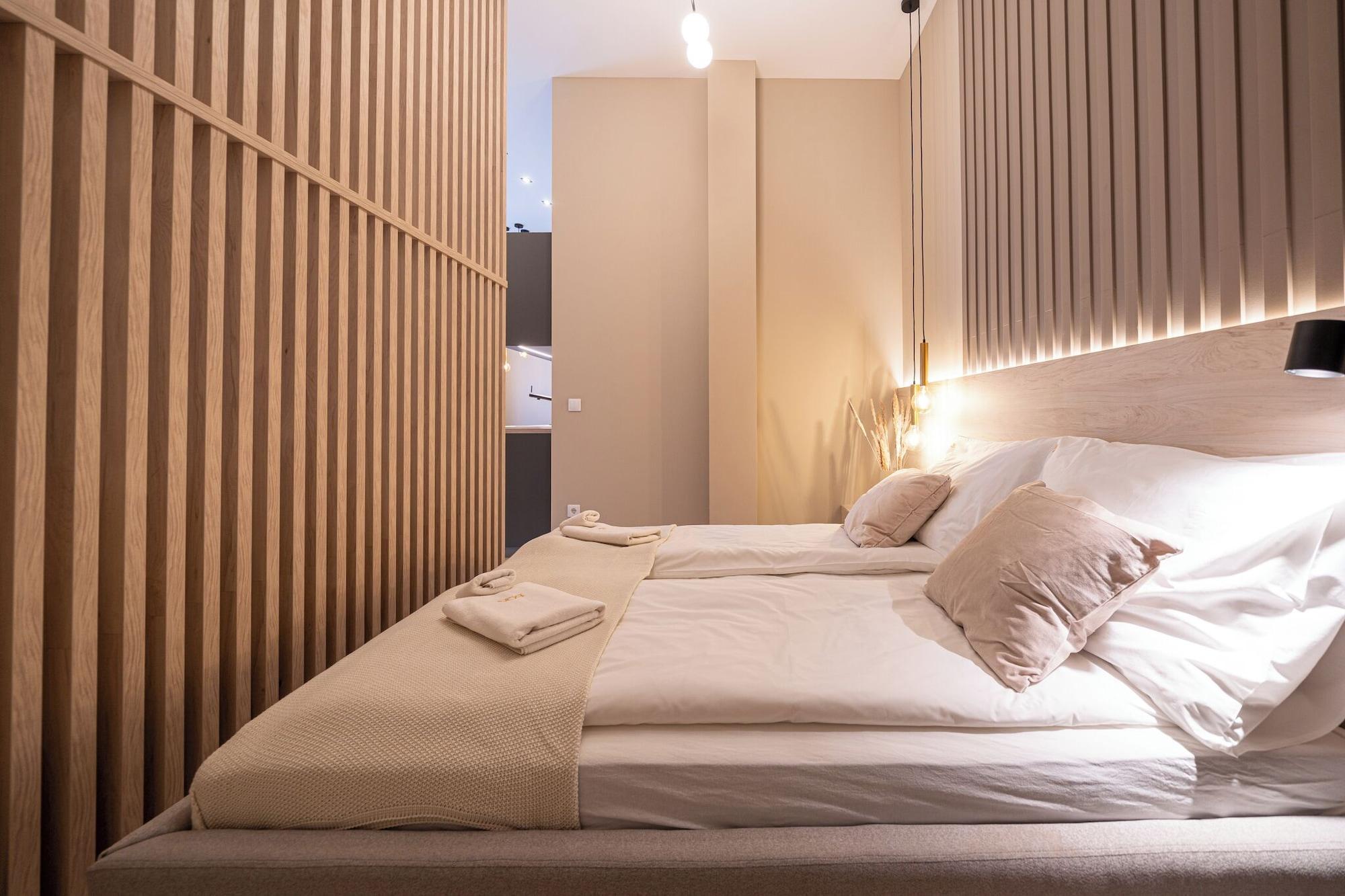 expedia_group-9633252-f2874b-277253 Karoly Boutique Suites, Best Location By Bqa