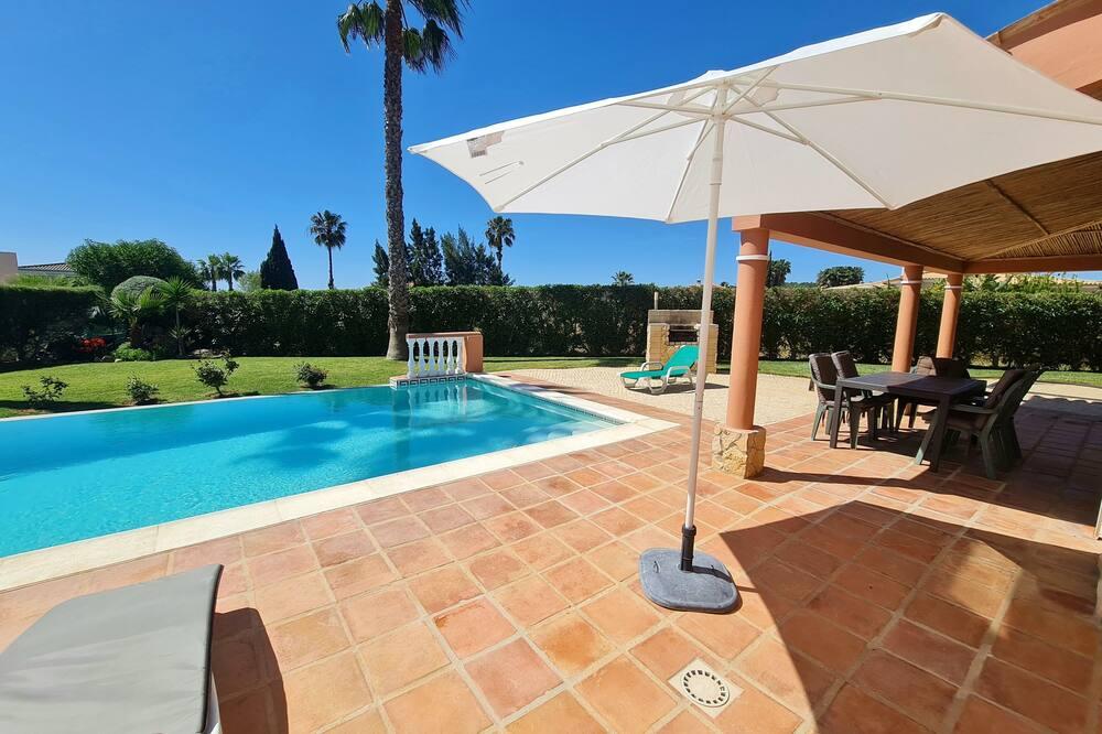 Magnificent holiday villa by the sea, private pool, 2 km to the beach Algarve - Odiáxere visuel 3/5 Magnificent holiday villa by the sea, private pool, 2 km to the beach Algarve - Odiáxere visuel 3/5