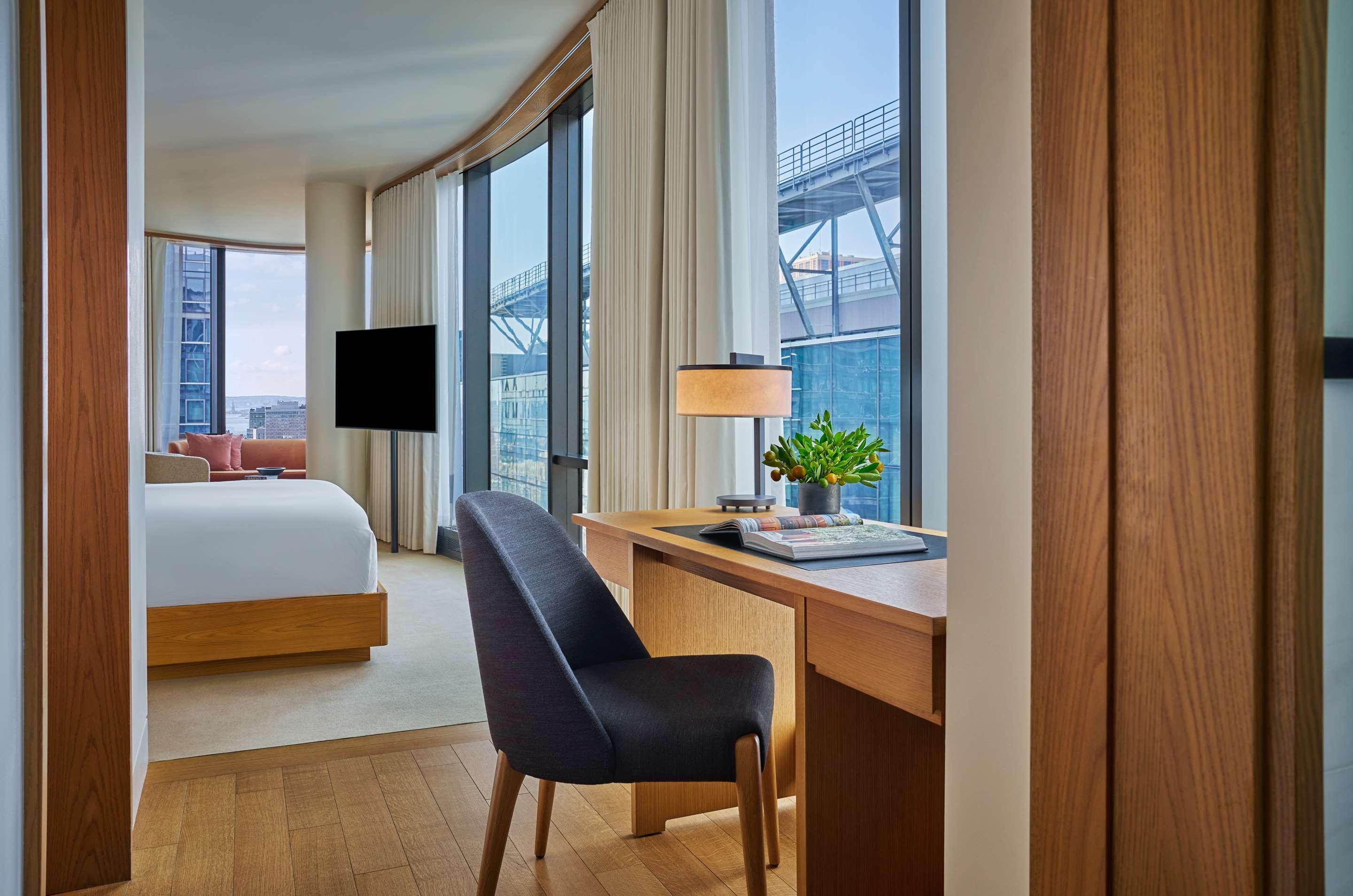 ice-7760370-109381722-299752 Pendry Manhattan West