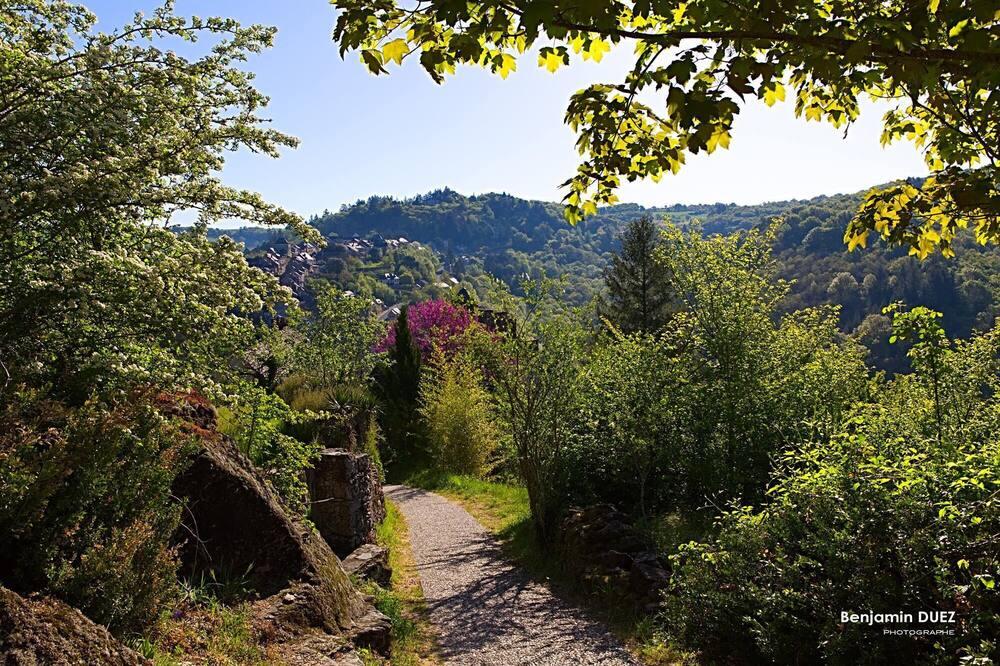 Holiday Accommodation In The South West Of France In Midi-Pyrenees Midi-Pyrénées - Najac visuel 4/5 Holiday Accommodation In The South West Of France In Midi-Pyrenees Midi-Pyrénées - Najac visuel 4/5