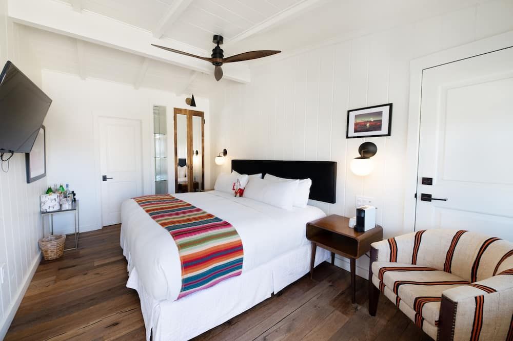 Skyview Los Alamos - 21 & Over Pool