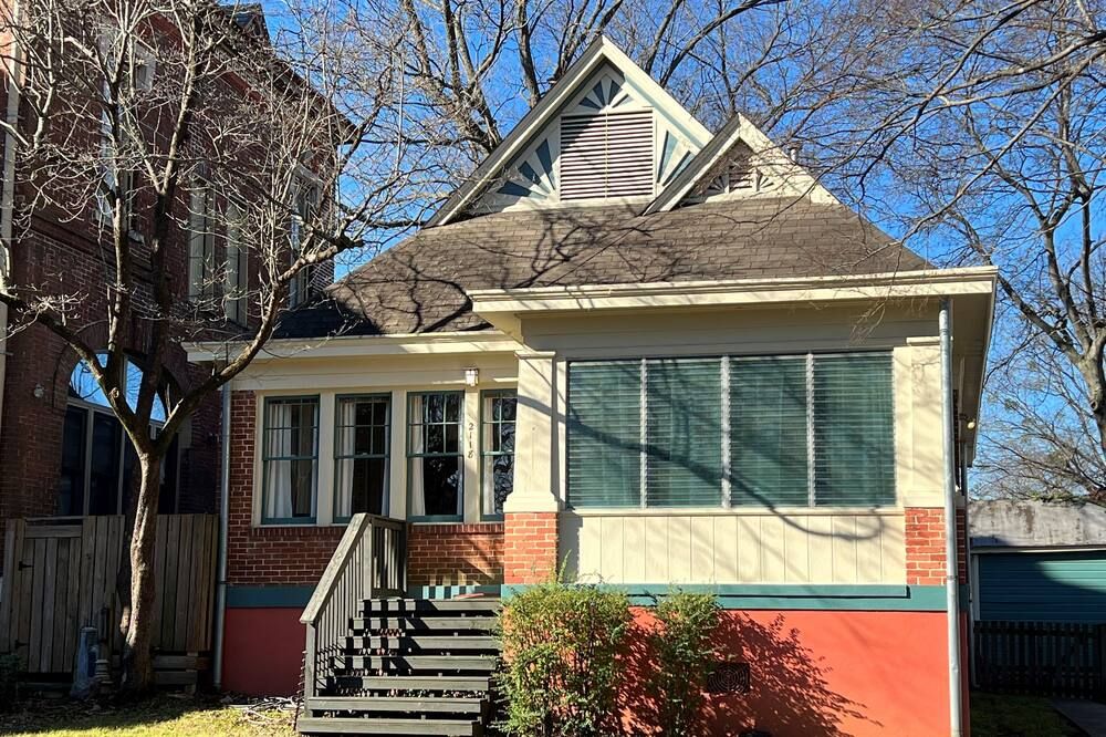 The Empress of Little Rock