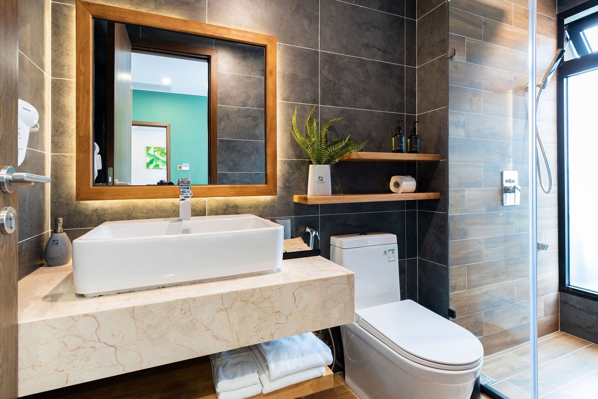 Chi House Danang Hotel and Apartment