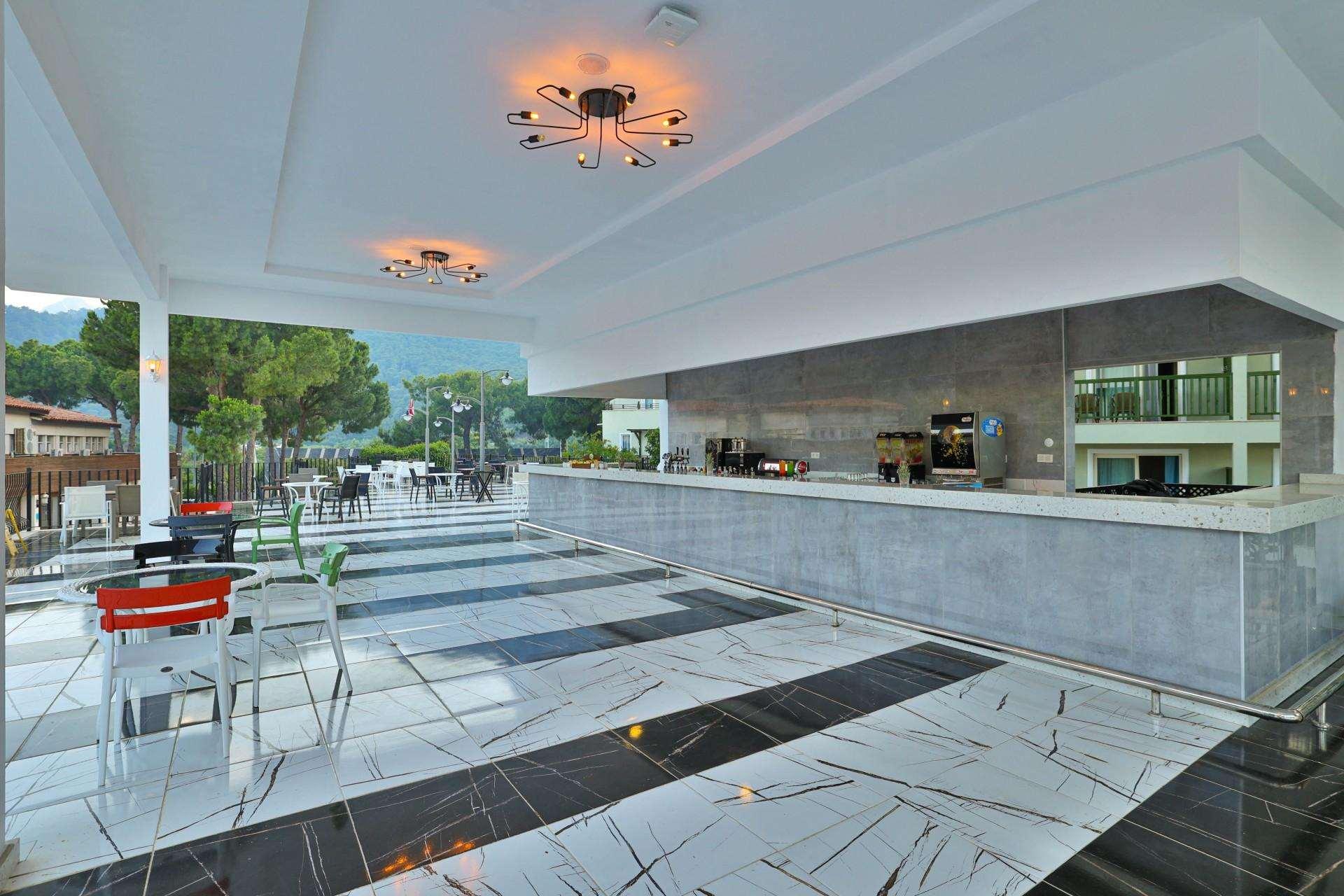 ice-350794-e7084e-452287 Crystal Flora Beach Resort