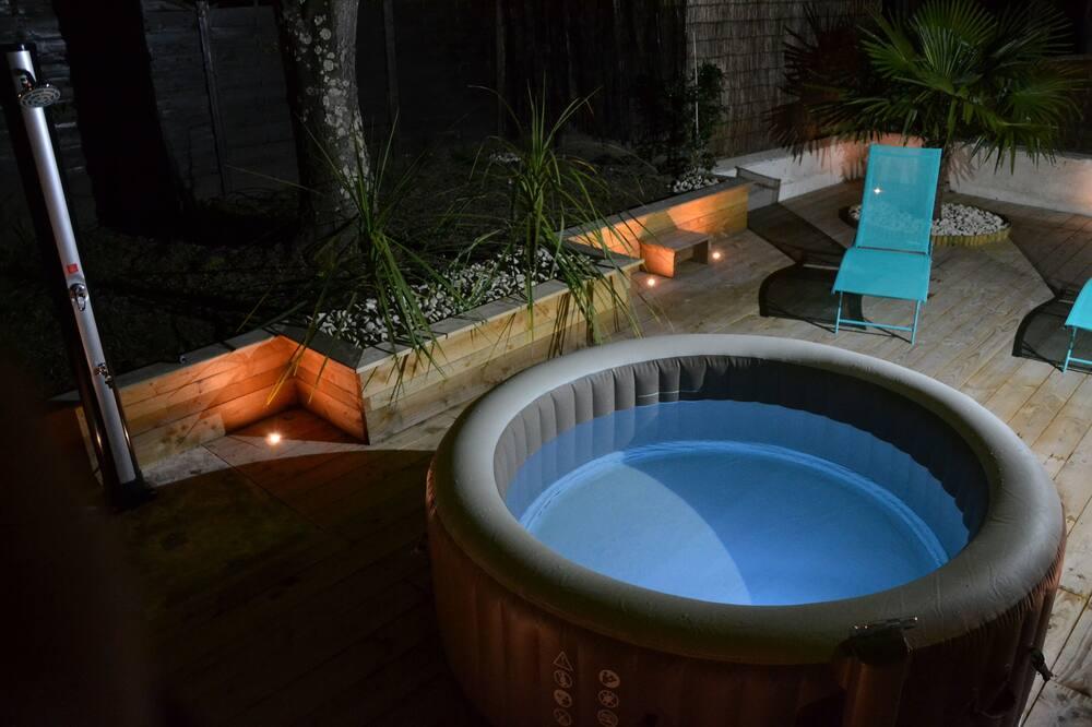Rent quiet house with private Jacuzzi in Vallon Pont d Arc ARDECHE Rhône-Alpes - Lagorce visuel 3/5 Rent quiet house with private Jacuzzi in Vallon Pont d Arc ARDECHE Rhône-Alpes - Lagorce visuel 3/5