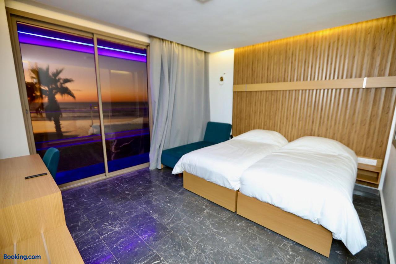 booking-1072295499-637022219-292444 Sahara Beach