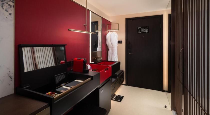 The Yun Collection Guangzhou Yong Qing Fang