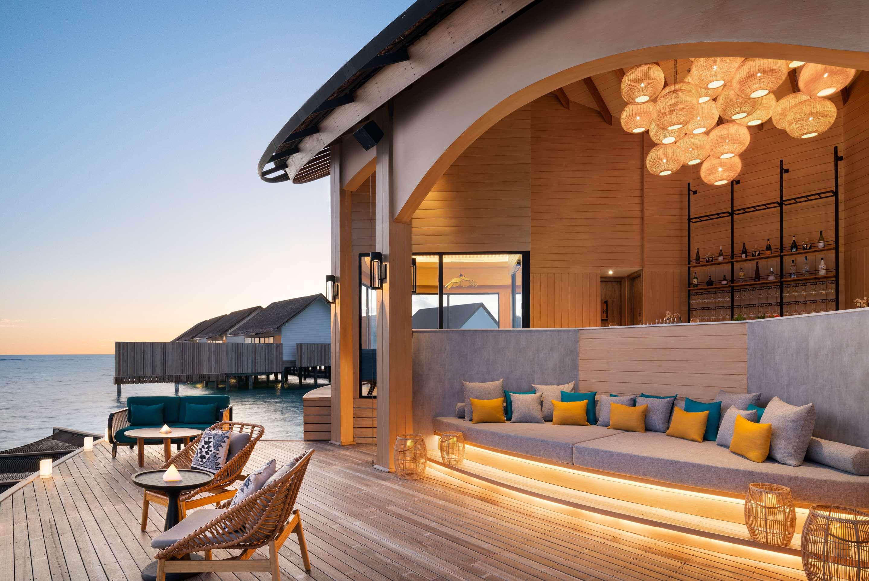 ice-1070466236-99715559-368681 Hilton Maldives Amingiri Resort & Spa