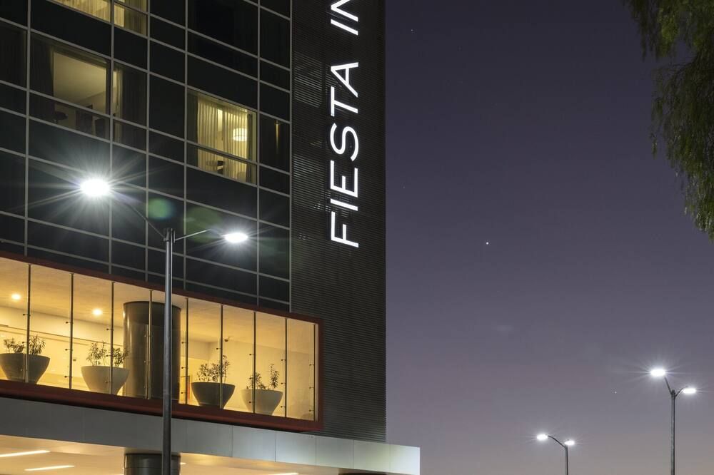 Fiesta Inn Celaya Galerias