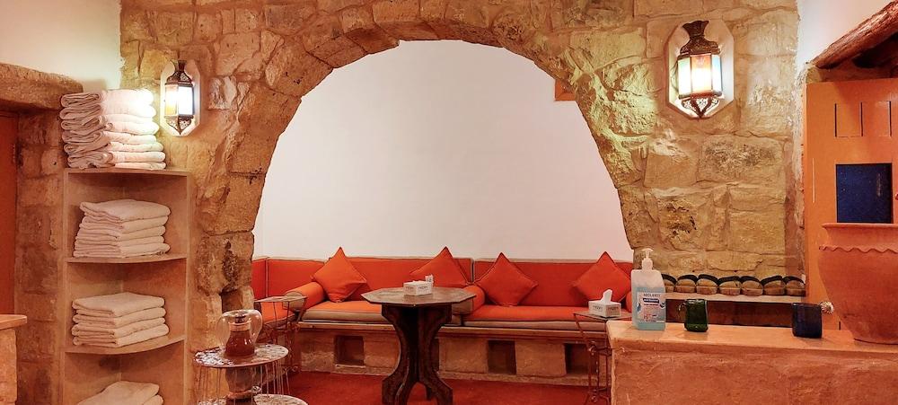 sembo-95733-49297a-825521 Hayat Zaman Hotel And Resort Petra