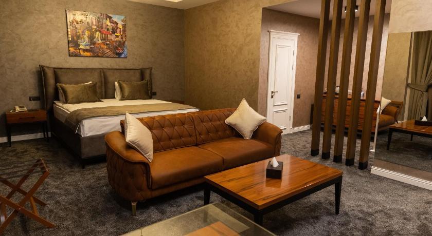 Leon Hotel Spa Ganja