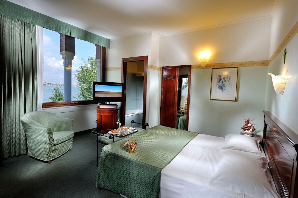 Hotel Russo Palace in Venice, Italy from R930: Deals, Reviews