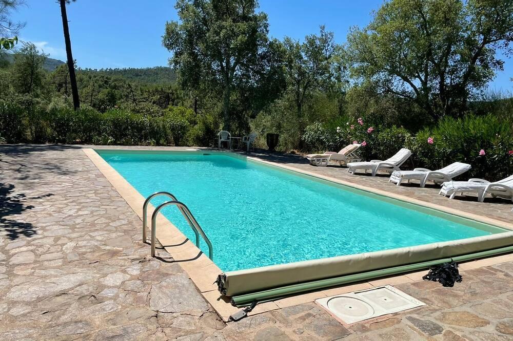Authentic southern villa with large swimming pool 1 hectare of land - Provence-Alpes-Côte d'Azur - Le Muy visuel 2/5 Authentic southern villa with large swimming pool 1 hectare of land - Provence-Alpes-Côte d'Azur - Le Muy visuel 2/5
