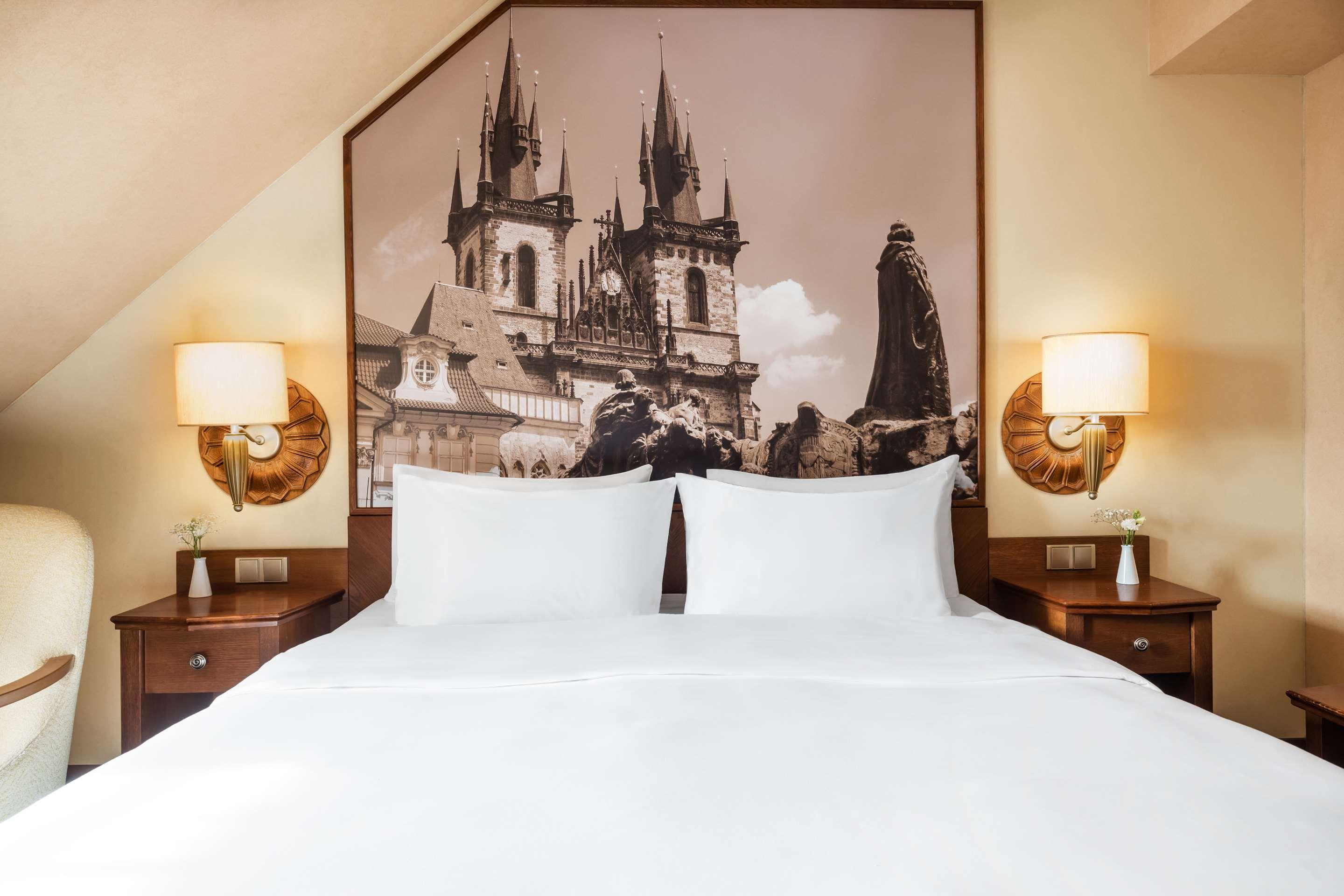 ice-679788-106296419-108659 Lindner Hotel Prague Castle