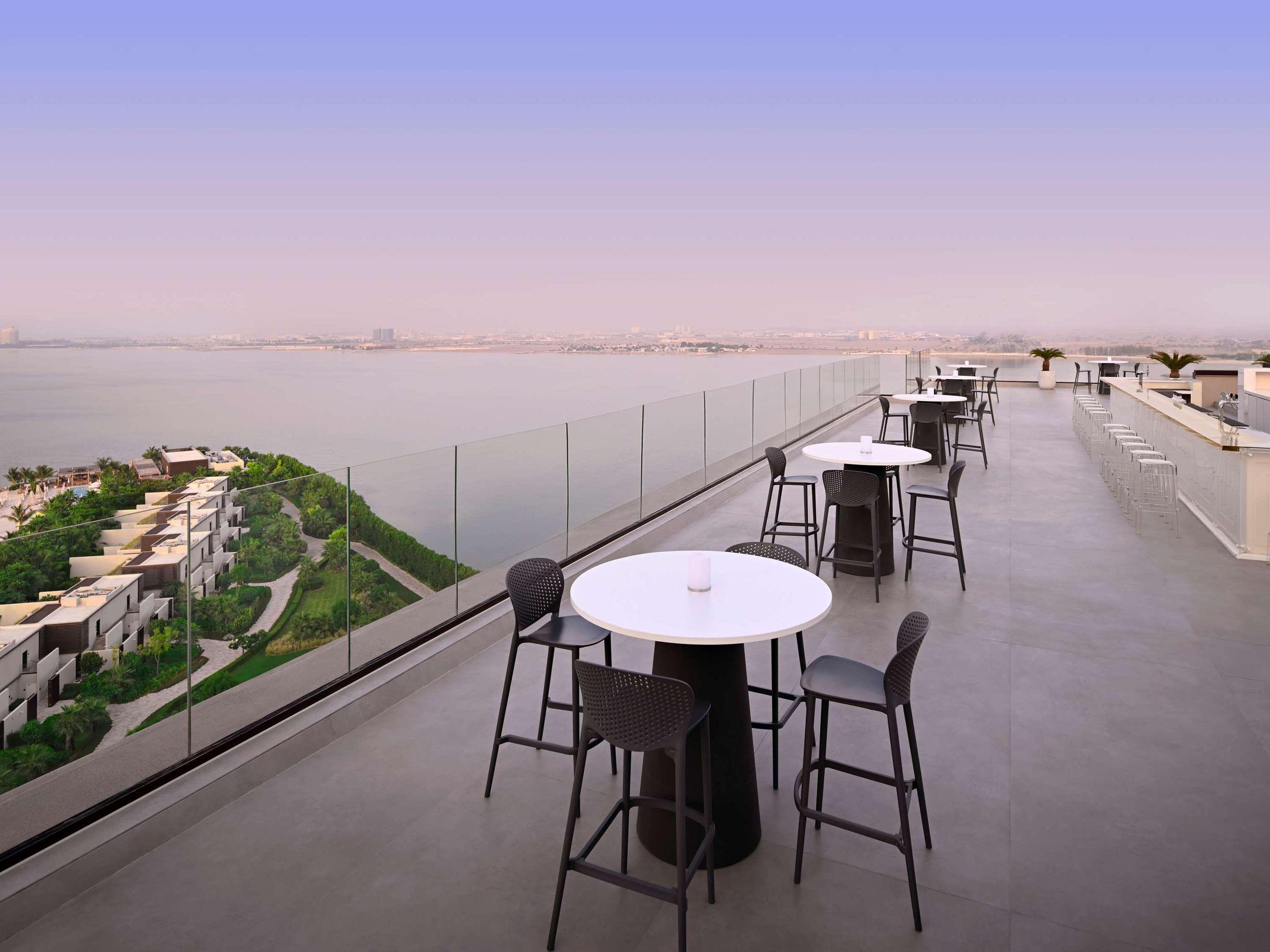 ice-1070419878-121308678-379362 Mövenpick Resort Al Marjan Island