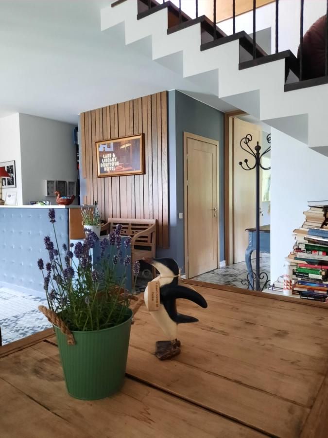 Lake & Library boutique Hotel