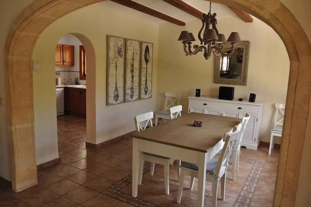 Nice family villa 8 persons with private pool, WI-FI, air conditioning Kust van Valencia - Javea visuel 4/5 Nice family villa 8 persons with private pool, WI-FI, air conditioning Kust van Valencia - Javea visuel 4/5