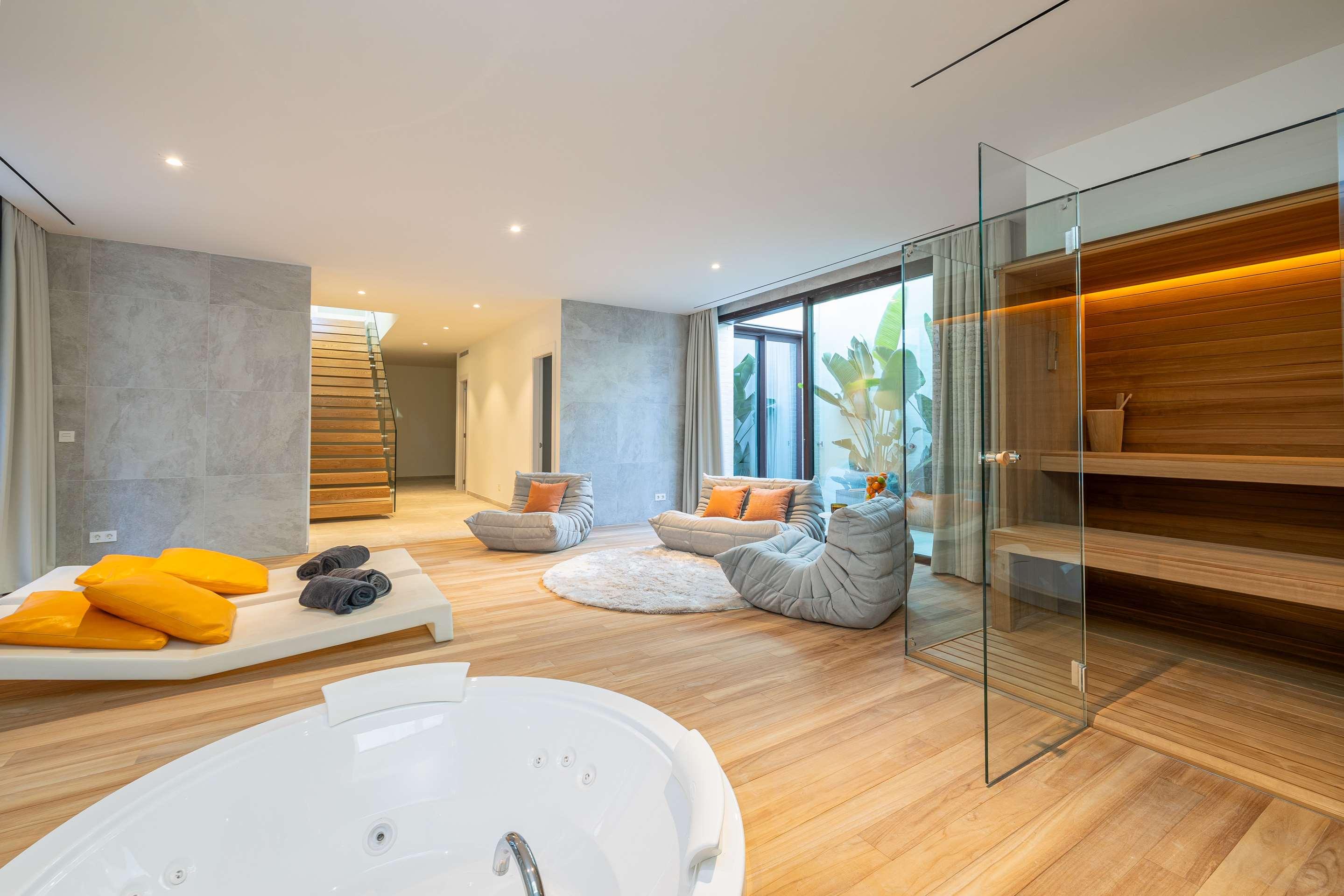 ice-1071367240-118218863-672625 Leiro Residences