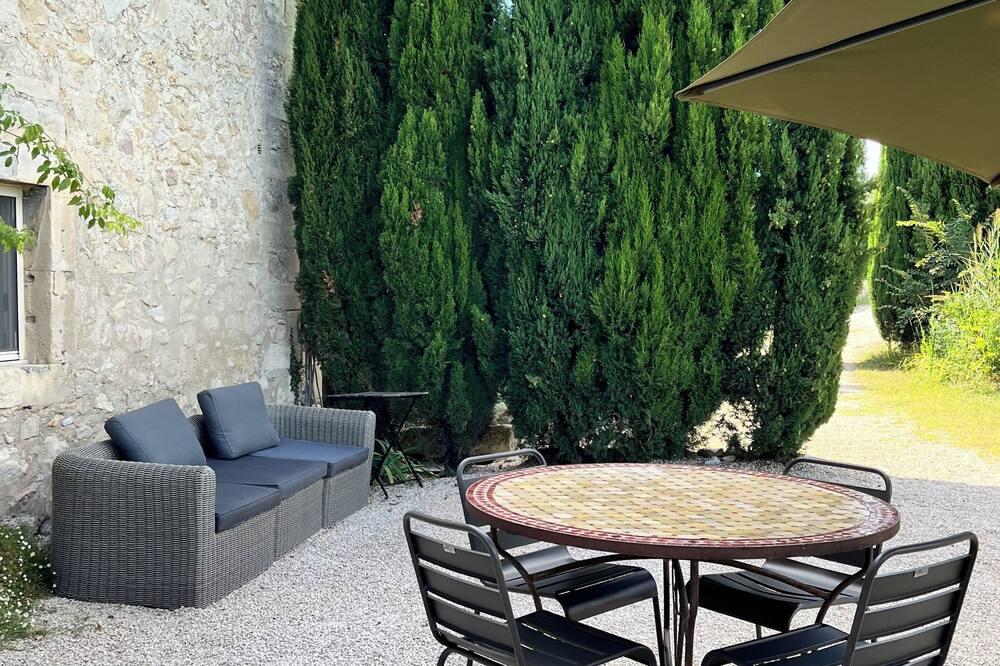 Charming house in the heart of the vineyards Provence-Alpes-Côte d'Azur - Tarascon visuel 4/5 Charming house in the heart of the vineyards Provence-Alpes-Côte d'Azur - Tarascon visuel 4/5
