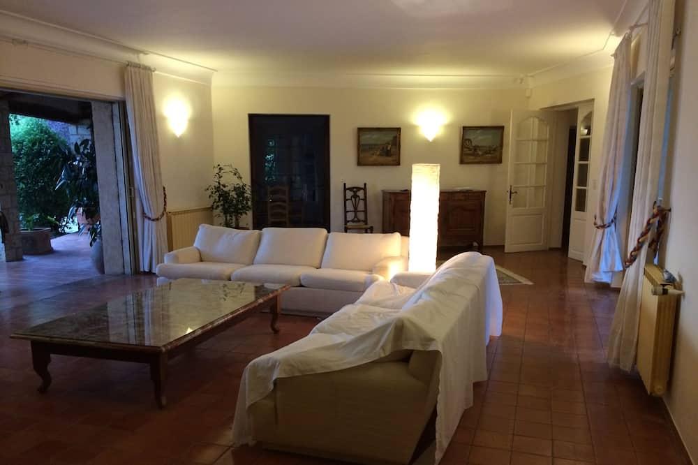 Magnificent 300sqm villa in a unique location pool heating, central heating, fireplaces - Provence-Alpes-Côte d'Azur - Aups visuel 1/5 Magnificent 300sqm villa in a unique location pool heating, central heating, fireplaces - Provence-Alpes-Côte d'Azur - Aups visuel 1/5