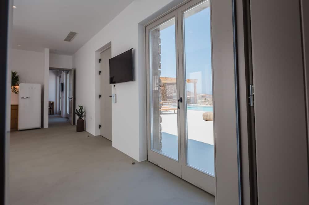expedia_group-7458795-efff8b-416187 Amarelo Suites