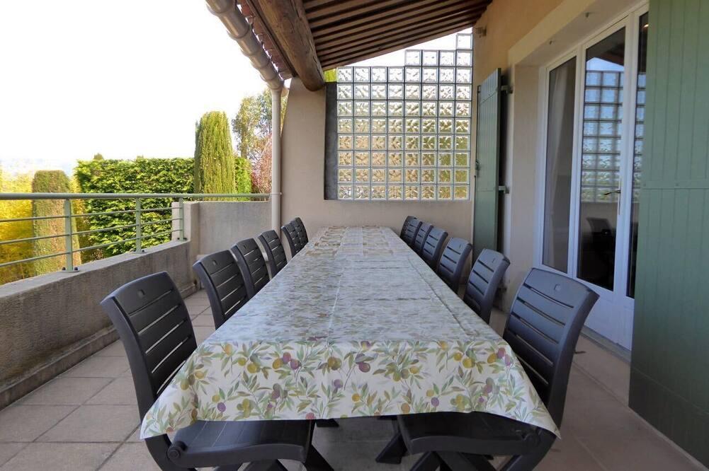 Villa aircon, indoor pool heated, paradis for children, pin-ball, WLAN free Provence-Alpes-Côte d'Azur - Le Castellet visuel 5/5 Villa aircon, indoor pool heated, paradis for children, pin-ball, WLAN free Provence-Alpes-Côte d'Azur - Le Castellet visuel 5/5