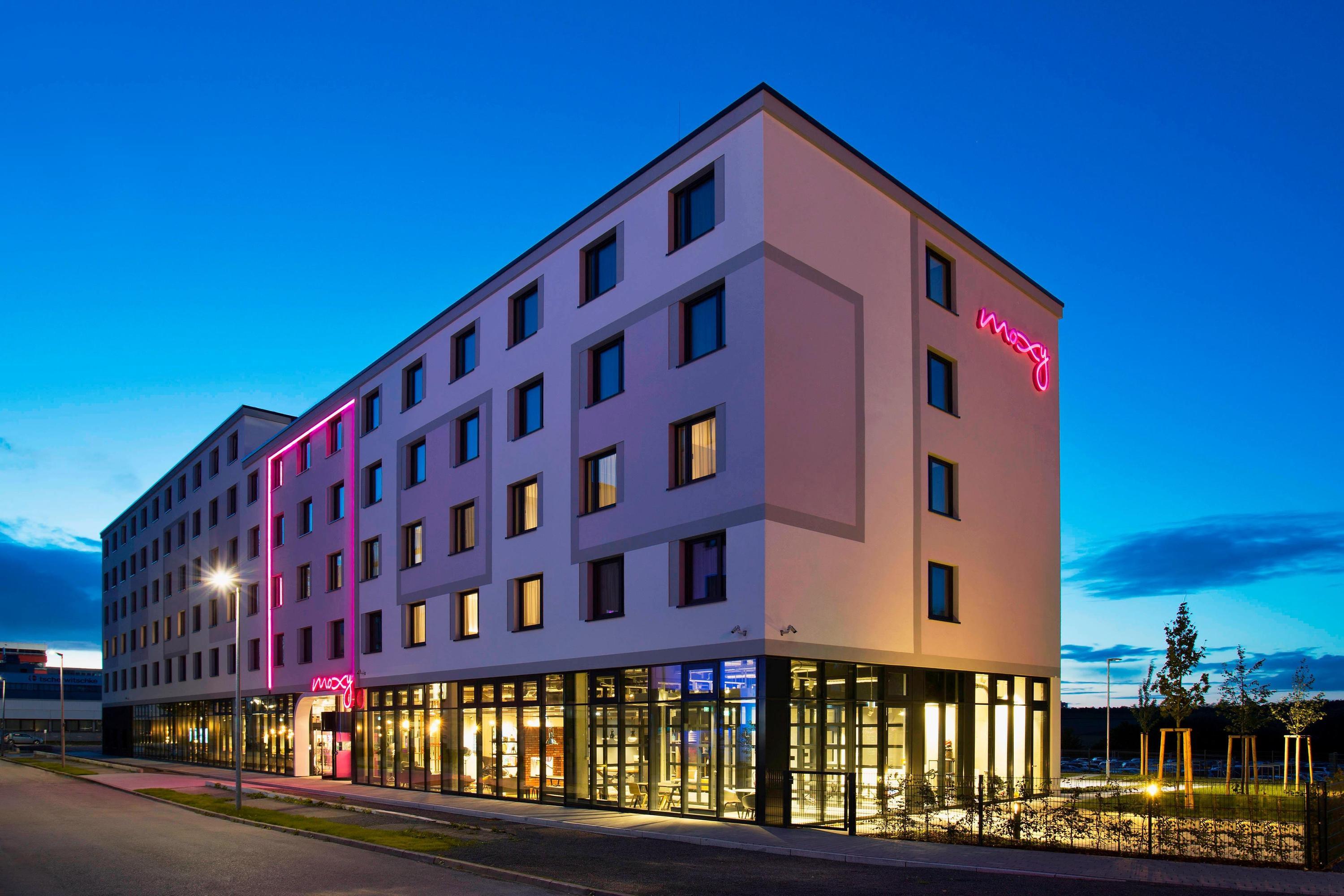 Moxy Stuttgart Airport Messe Leinfelden Echterdingen Germany Compare Deals