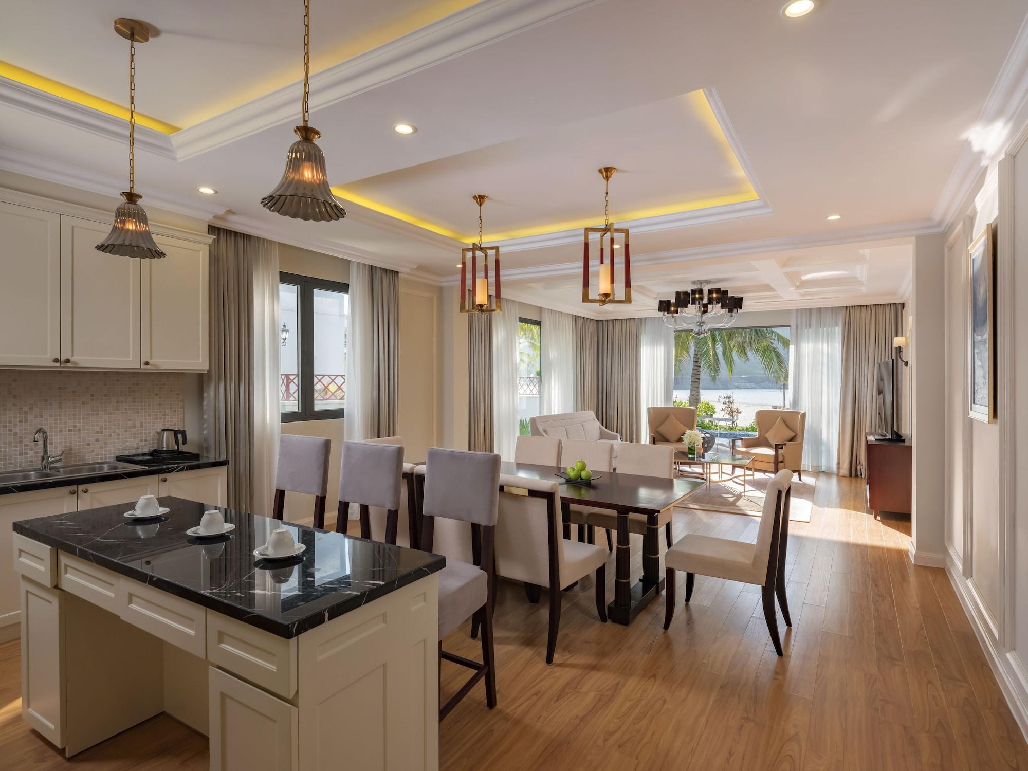expedia_group-132173-c908de-331001 Vinpearl Resort Nha Trang