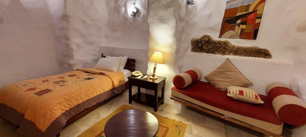 sembo-95733-668fa3-823857 Hayat Zaman Hotel And Resort Petra