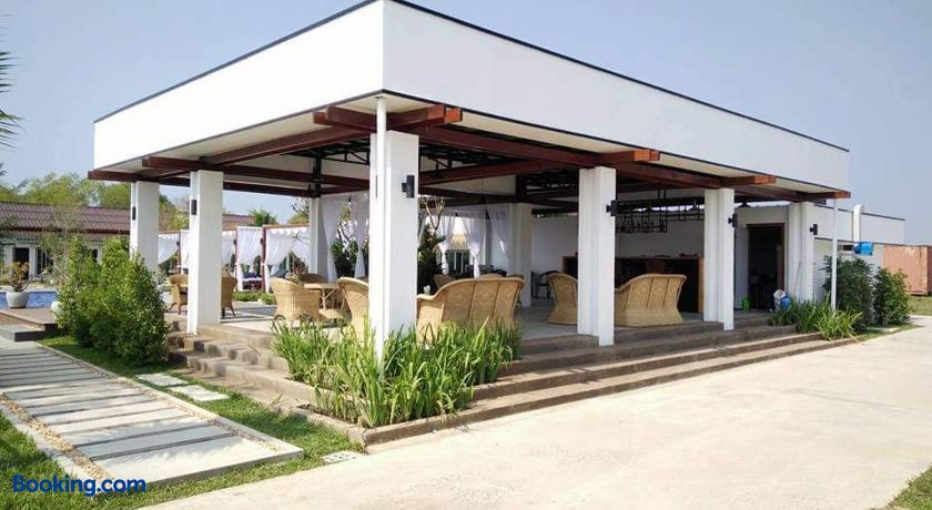 booking-2256125-502049053-254373 Twin Palms Resort