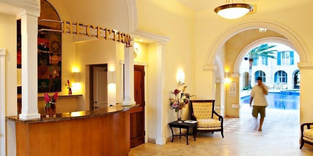 expediav2-101602-5b2470-126305 Villa Renaissance