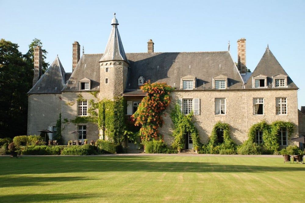 Chateau De Saint Paterne