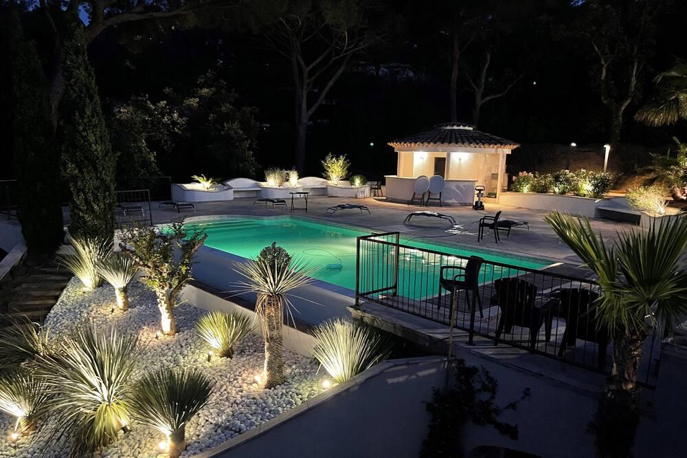 Magnifique Villa à 100 m plage climatisation Vue mer exceptionnelle Provence-Alpes-Côte d'Azur - Sainte-Maxime visuel 4/5