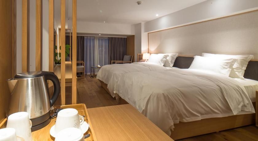 Bai Yun Qin She Boutique