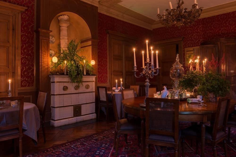 Chateau De Saint Paterne